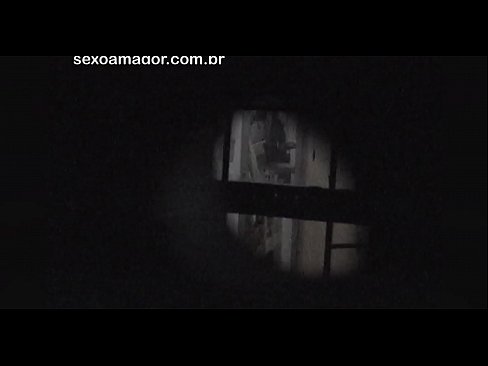 ❤️ Blondie hè videoregistrata in segretu da un voyeur di u quartieru nascostu daretu à i mattoni cavi ☑ Porno anale à porn co.eviewporn.ru ❌️❤